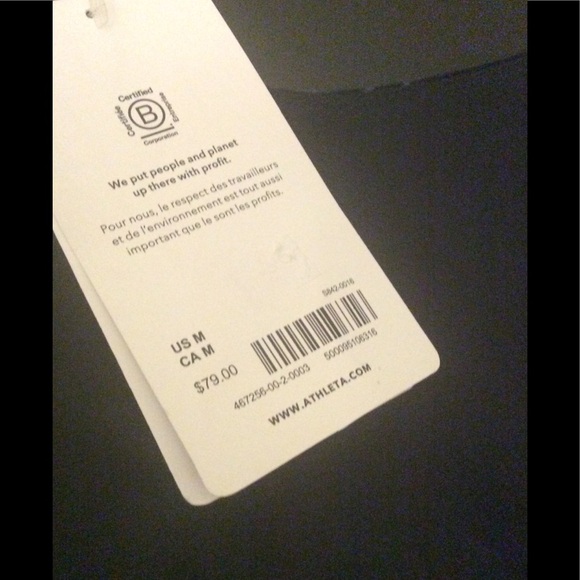 New with tags - Athleta Exhilarate velvet crop best for A-C cups - Picture 8 of 11